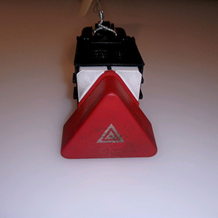 Bouton de warning occasion VOLKSWAGEN GOLF PLUS Phase 1 03-2005->03-2009 1.9 TDI 105ch 5M0953509B