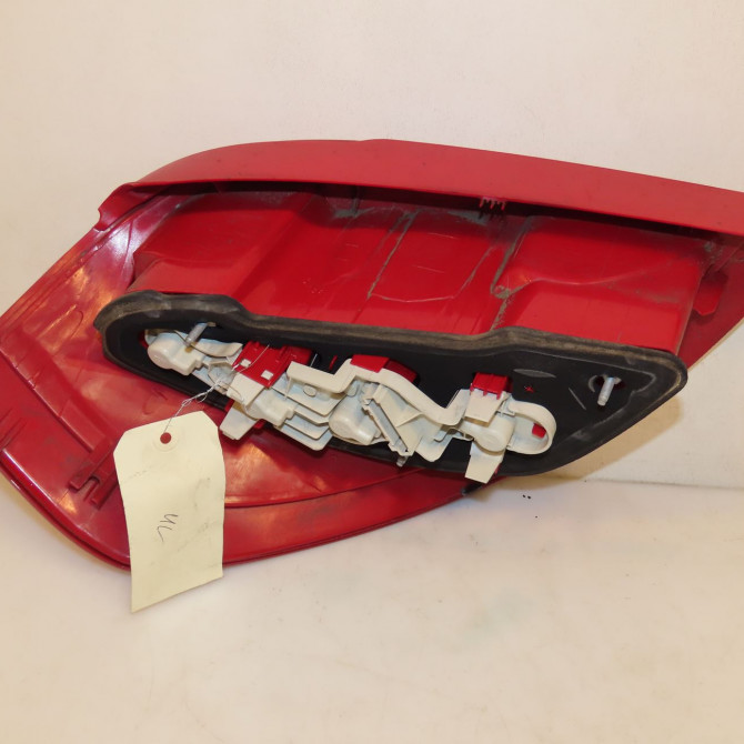 Feu arrière droit occasion MERCEDES CLASSE A II Phase 2 04-2008->06-2012 A 180 CDI 169820306428 2