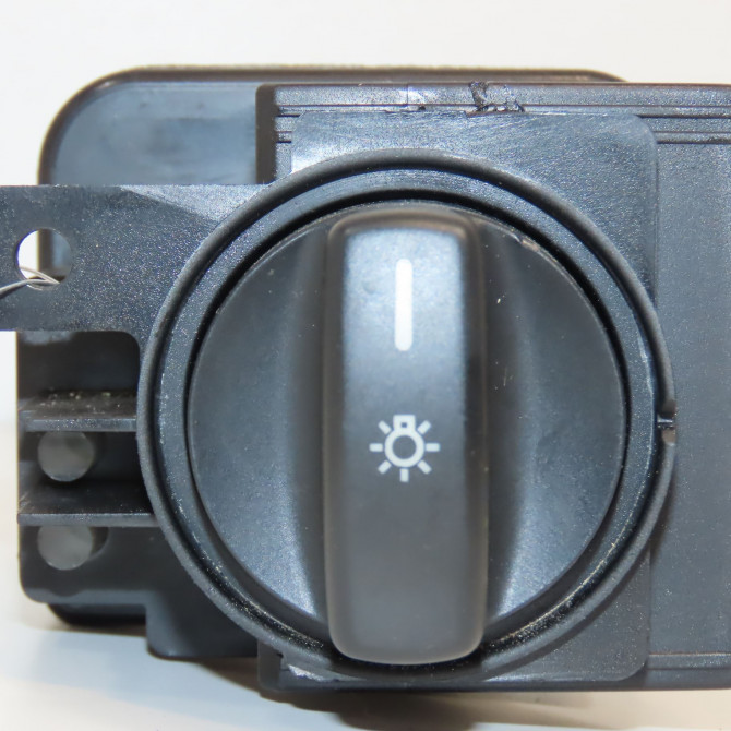 Interrupteur commande de phares occasion MERCEDES CLASSE A II Phase 2 04-2008->06-2012 A180 CDI 110ch 16954527049174 1