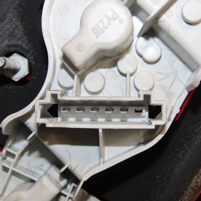 Feu arrière droit occasion MERCEDES CLASSE A II Phase 2 04-2008->06-2012 A180 CDI 110ch 169820306428 3