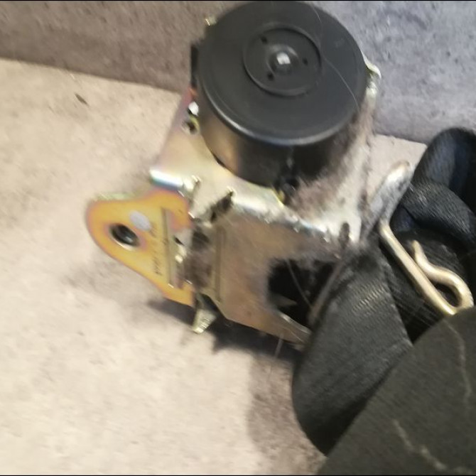 Ceinture avant gauche occasion FORD CMAX I Phase 1 09-2003->03-2007 2.0 TDCI 135ch 1464401 3