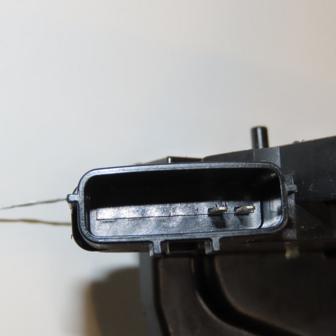 Serrure porte arg occasion NISSAN JUKE Phase 1 09-2010->... 1.5 DCI 110ch 825011KA2A 5