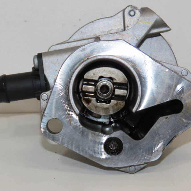 Pompe a vide occasion NISSAN JUKE Phase 1 09-2010->... 1.5 DCI 110ch 1465000Q2C 3