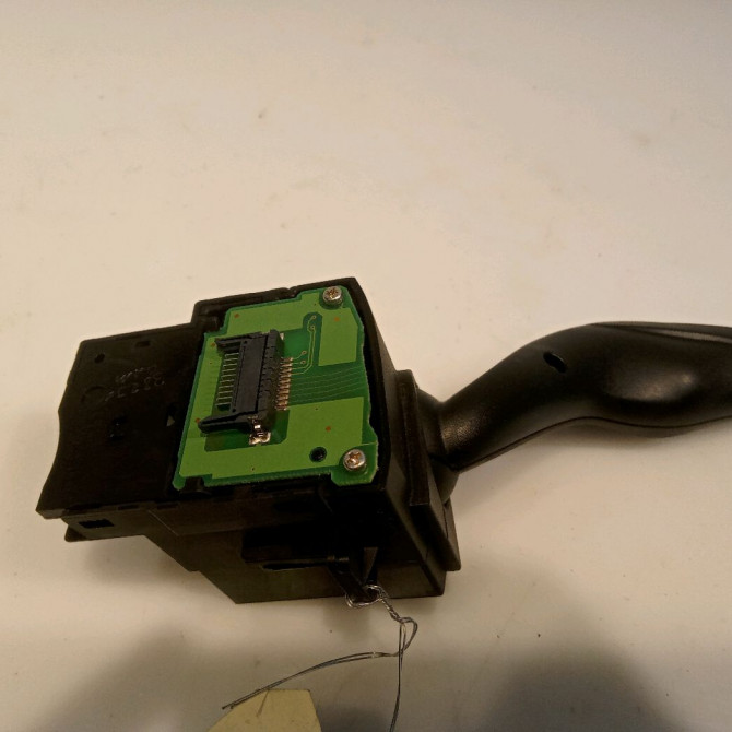 Commande clignotant occasion FORD FOCUS III Phase 1 01-2011->04-2015 1.6 TDCI 115ch 2044625 2