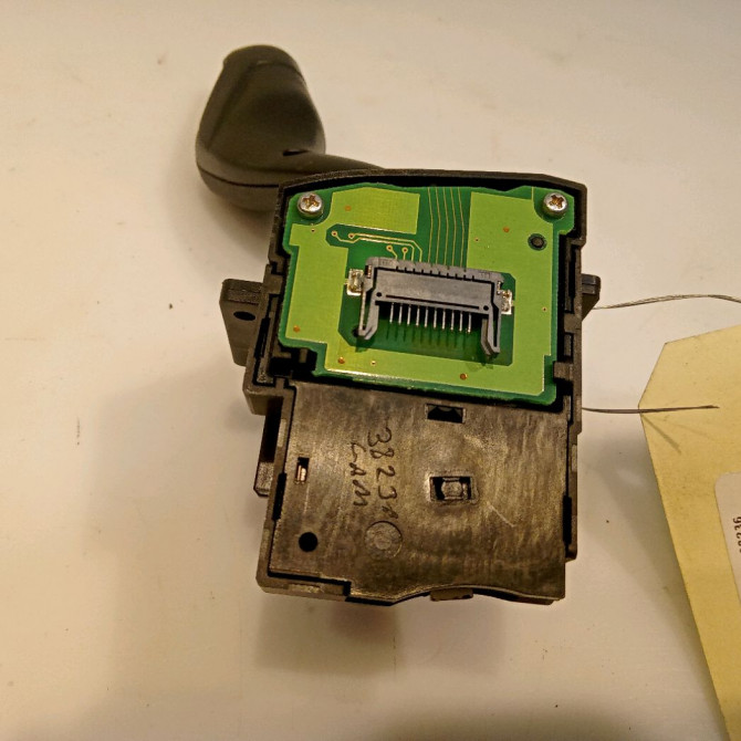 Commande clignotant occasion FORD FOCUS III Phase 1 01-2011->04-2015 1.6 TDCI 115ch 2044625 3