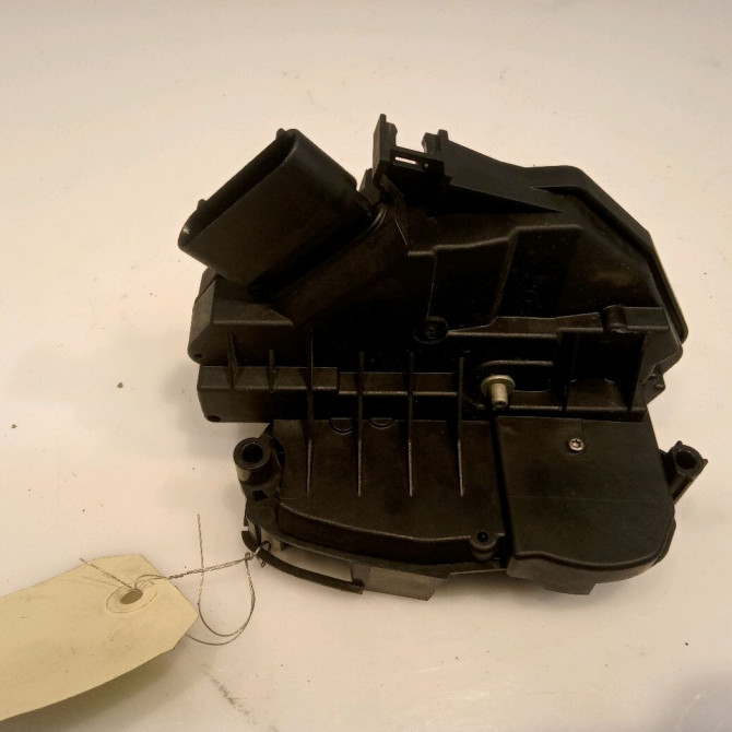 Serrure porte avg occasion FORD FOCUS III Phase 1 01-2011->04-2015 1.6 TDCI 115ch 2070970 2