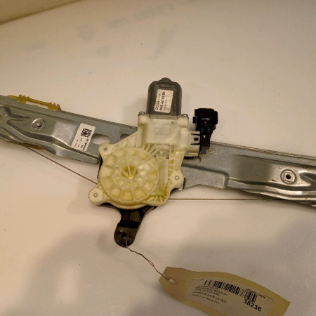 Mecanisme+moteur leve-glace ard occasion FORD FOCUS III Phase 1 01-2011->04-2015 1.6 TDCI 115ch 1870371