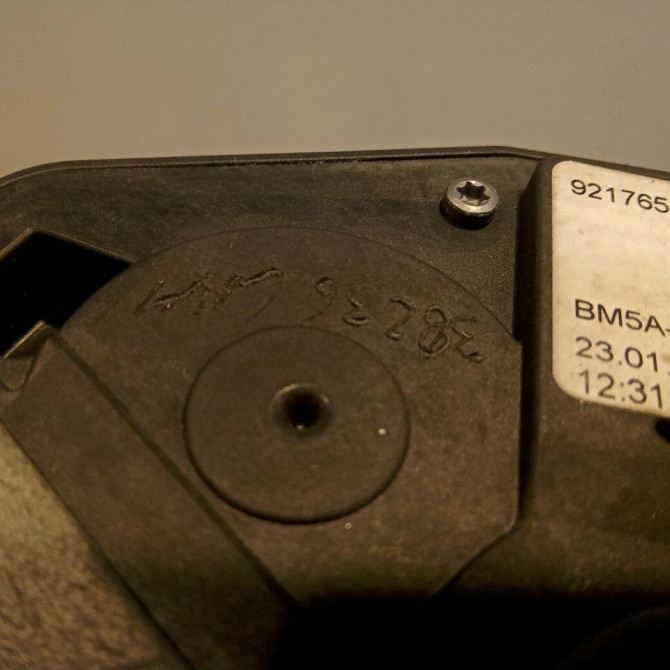 Serrure porte arg occasion FORD FOCUS III Phase 1 01-2011->04-2015 1.6 TDCI 115ch 2099461 4