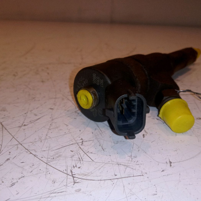 Injecteur occasion PEUGEOT 406 Phase 2 04-1999->04-2004 2.0 HDI 90ch 2