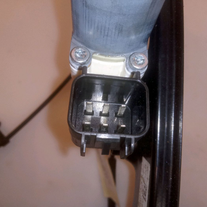 Mecanisme+moteur leve-glace avg occasion FORD FOCUS III Phase 2 11-2014->... 1.0i 125ch 1870698 3