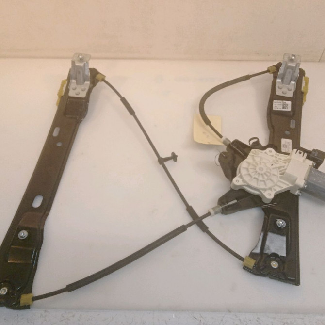 Mecanisme + moteur lève-glace avant droit occasion FORD FOCUS III Phase 2 11-2014->... 1.0i 125ch 1870697 1