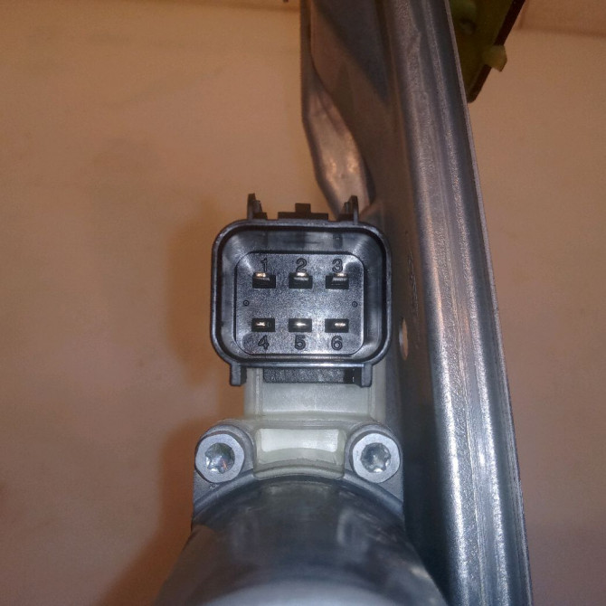 Mecanisme+moteur leve-glace arg occasion FORD FOCUS III Phase 2 11-2014->... 1.0i 125ch 1870372 3