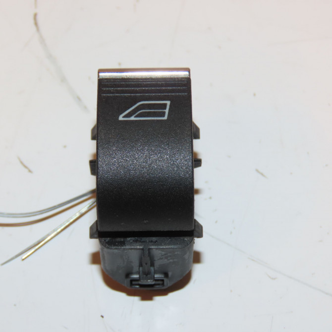 Commande lève-glace porte avant droite occasion FORD CMAX II Phase 1 09-2010->09-2015 1.6 TDCI 115ch 1850432 1