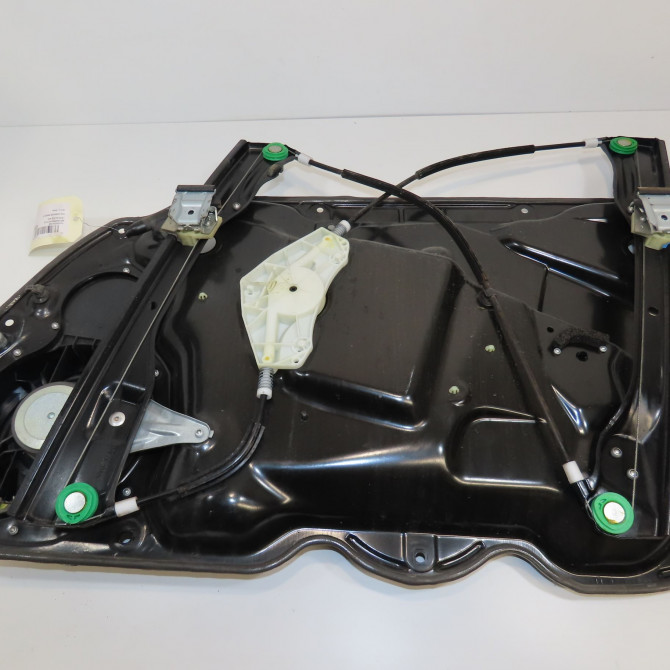 Mecanisme+moteur leve-glace avg occasion VOLKSWAGEN PASSAT VI Phase 1 04-1995->04-1999 2.0 TDI 136ch 3AA837461B 1