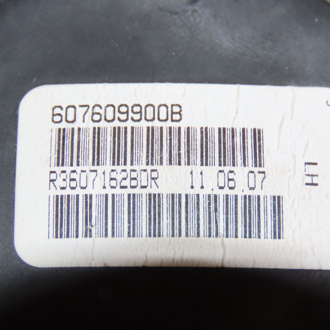 Ceinture arrière gauche occasion VOLKSWAGEN GOLF V Phase 1 11-2003->10-2008 1.9 TDI 105ch 1K9857805RAA 4