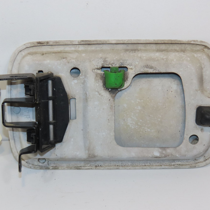 Volet de trappe carburant occasion B.M.W. X5 I Phase 1 04-2000->12-2006 3.0d 218ch 51177001027 2