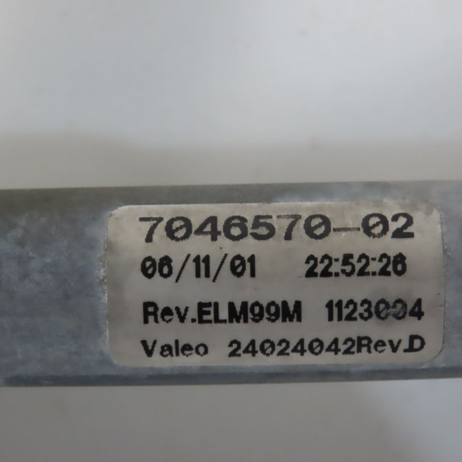 Moteur essuie-glace avant occasion B.M.W. X5 I Phase 1 04-2000->12-2006 3.0d 218ch 61617111535 2