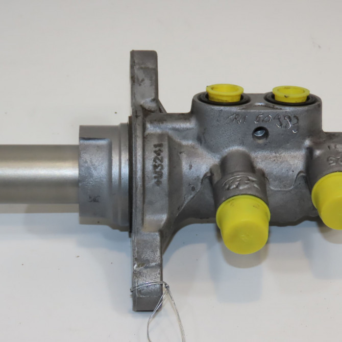 Maitre cylindre occasion FORD FOCUS III Phase 1 01-2011->04-2015 1.6 TDCI 115ch 2372573 1