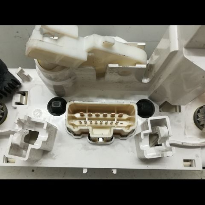 Commande de chauffage occasion RENAULT MODUS Phase 1 09-2004->12-2007 1.4i 16v 3