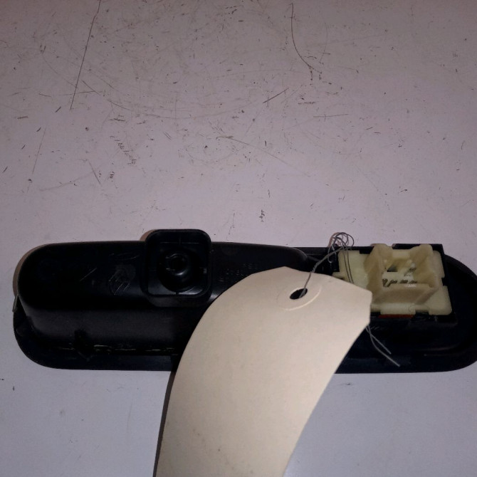Commande lève-glace porte avant droite occasion RENAULT TWINGO III Phase 1 06-2014->... 0.9 TCE 12v 90ch 254217475R 2
