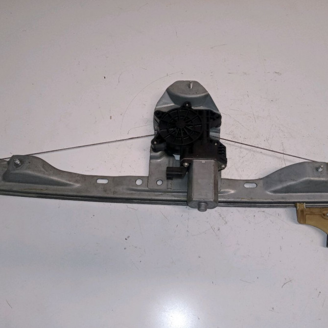 Mecanisme + moteur lève-glace avant droit occasion RENAULT TWINGO III Phase 1 06-2014->... 0.9 TCE 12v 90ch 807208353R 1