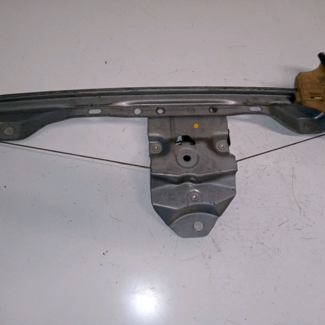 Mecanisme + moteur lève-glace avant droit occasion RENAULT TWINGO III Phase 1 06-2014->... 0.9 TCE 12v 90ch 807208353R 2