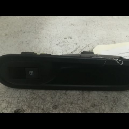 Commande lève-glace porte avant droite occasion RENAULT TWINGO III Phase 1 06-2014->... 254217475R