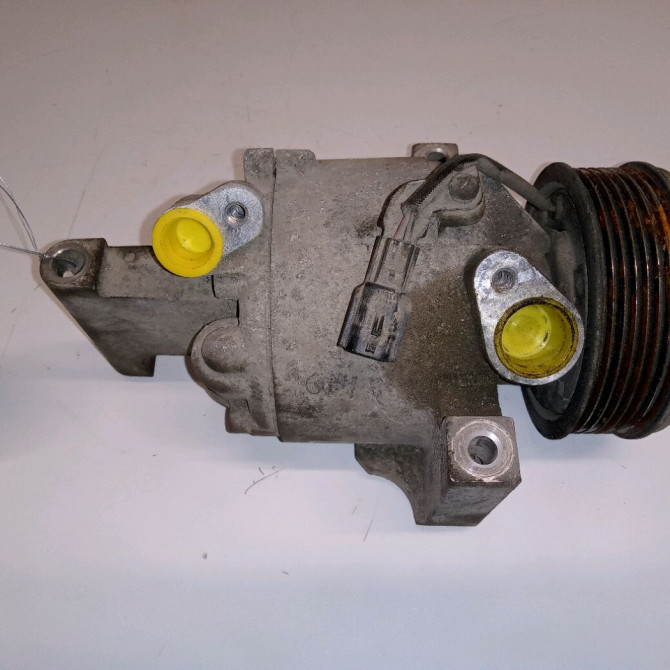 Compresseur air conditionne occasion RENAULT TWINGO III Phase 1 06-2014->... 0.9 TCE 12v 90ch 926002090R 1