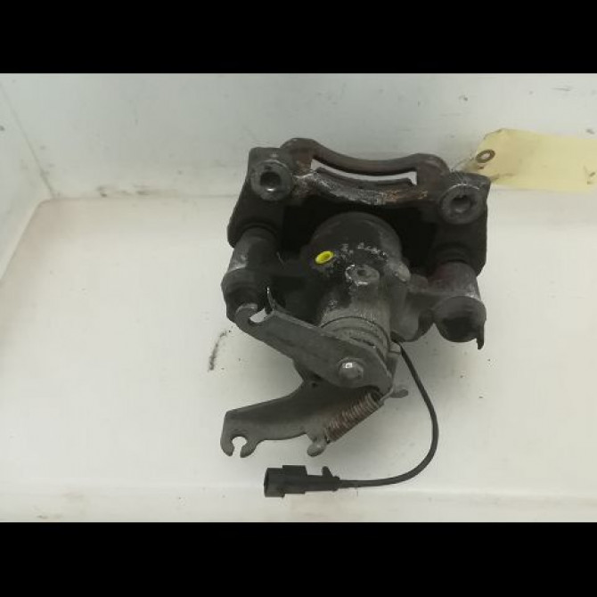 Etrier de frein arrière droit occasion  42559618 2