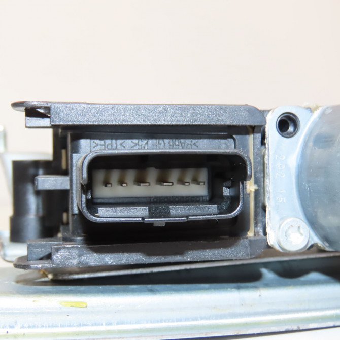 Mecanisme + moteur lève-glace avant droit occasion PEUGEOT 2008 Phase 1 01-2013->... 1.2i PURETECH 110ch 9816402080 3