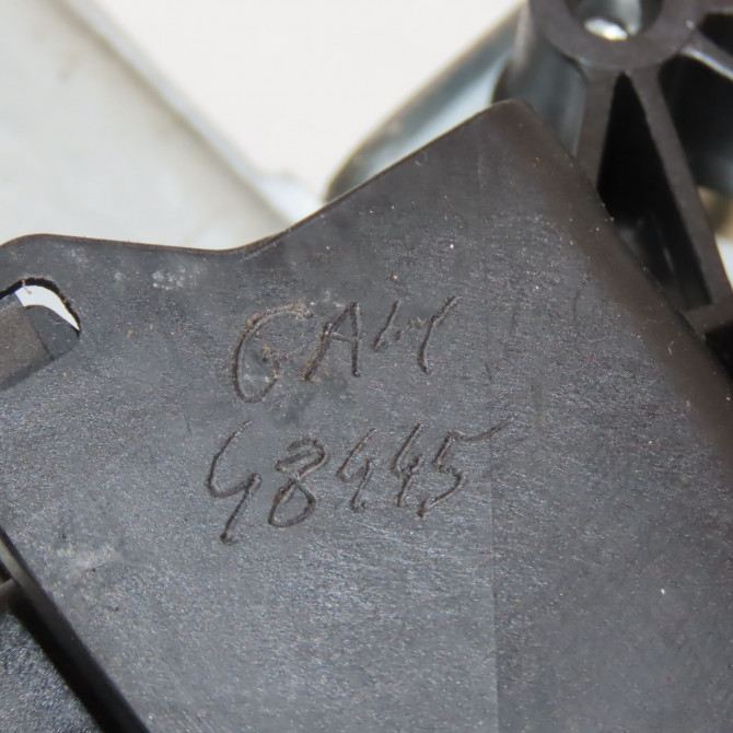 Mecanisme + moteur lève-glace avant droit occasion PEUGEOT 2008 Phase 1 01-2013->... 1.2i PURETECH 110ch 9816402080 5