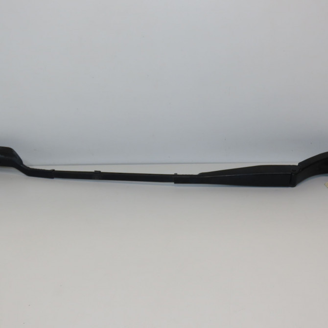 Bras essuie-glace avant gauche occasion PEUGEOT 3008 II Phase 1 04-1995->04-1999 1.5 BlueHDI 130ch 9810665280 1
