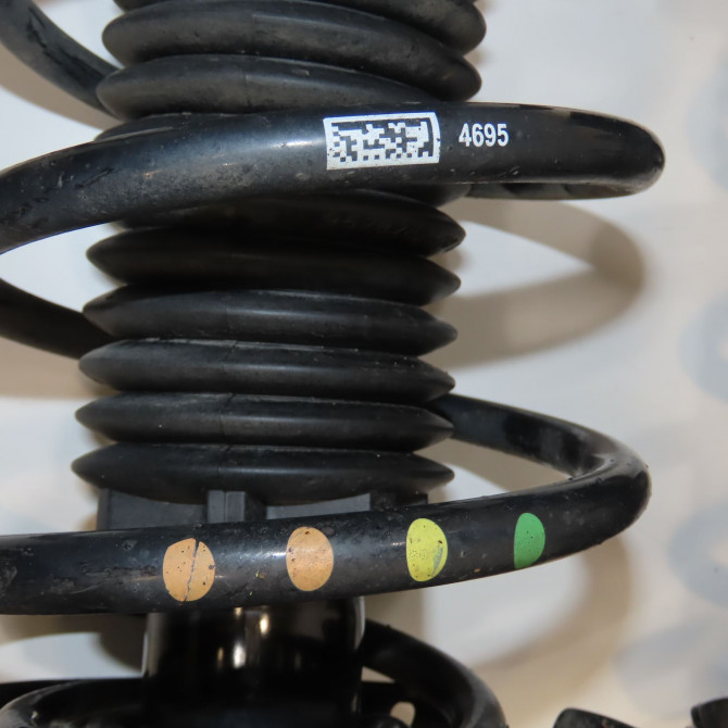 Amortisseur avant droit occasion PEUGEOT 3008 II Phase 1 04-1995->04-1999 1.5 BlueHDI 130ch 9819718680 3