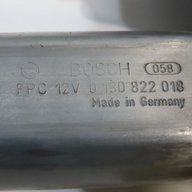 Mecanisme+moteur leve-glace avg occasion TOYOTA YARIS I Phase 1 04-1999->03-2003 1.0 698200D010 4