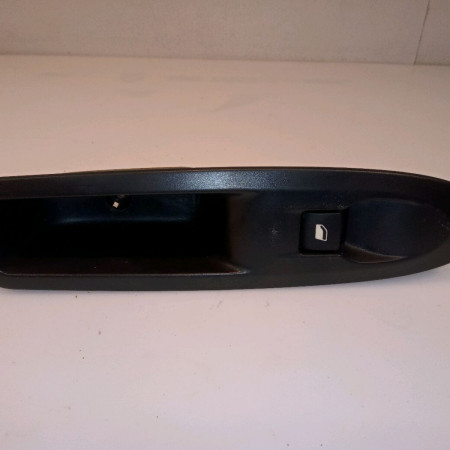 Commande leve-glace porte arrière droite occasion CITROEN C4 II Phase 1 10-2010->01-2015 1.6 HDI 115ch 6490JZ