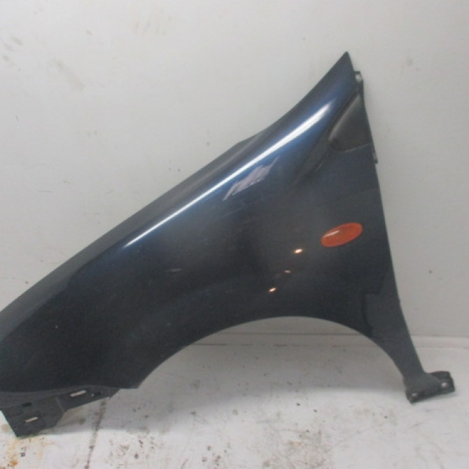 Aile avant gauche occasion NISSAN ALMERA TINO Phase 2 04-2003->09-2006 2.2 DCI 112ch 63101BU435 1