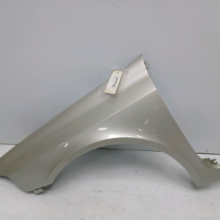Aile avant gauche occasion RENAULT LAGUNA II Phase 1 11-2000->03-2005 1.8i 117ch 8201094793