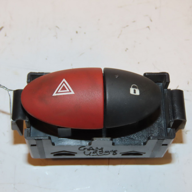 Bouton de warning occasion RENAULT MASTER III Phase 2 06-2014->... 2.3 DCI 145ch 252100991R 1