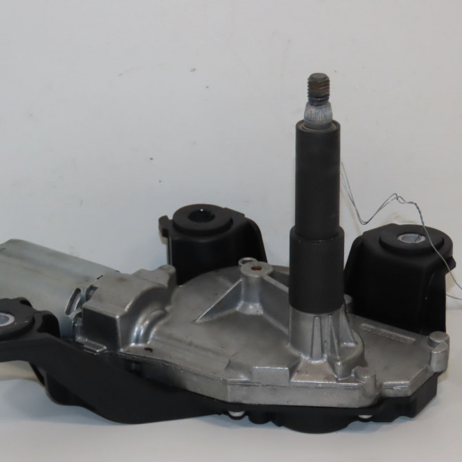 Moteur essuie-glace arrière occasion RENAULT MEGANE III Phase 2 01-2012->06-2014 1.2 TCE 115ch 287100007R 2