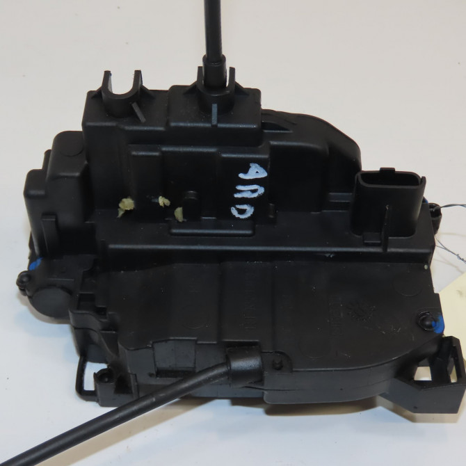 Serrure porte ard occasion RENAULT MEGANE III Phase 2 01-2012->06-2014 1.2 TCE 115ch 825020001R 4