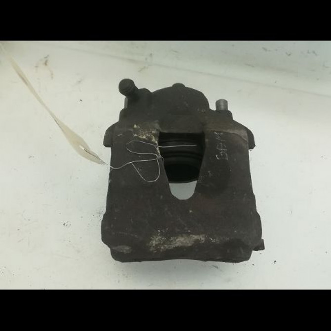 Etrier de frein avant droit occasion VOLKSWAGEN POLO IV Phase 2 05-2005->09-2009 1.4 TDI 70ch 1K0615124D 1