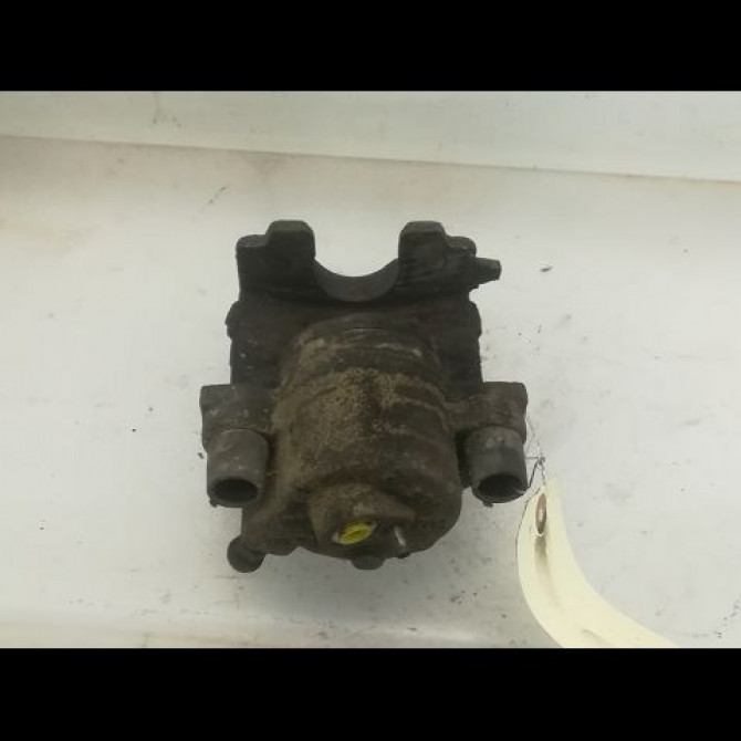 Etrier de frein avant droit occasion VOLKSWAGEN POLO V POLO V Phase 1 2009-09-01->2014-05-31 1.2 TDI 75ch 1K0615124D 2