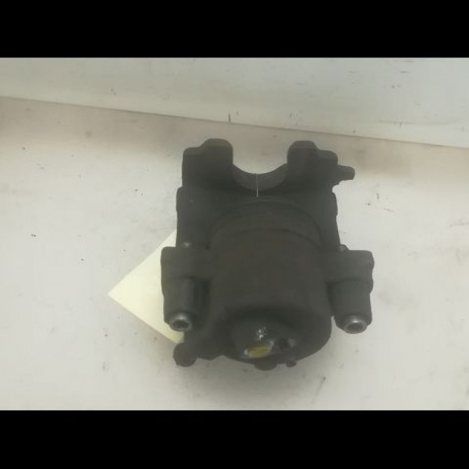 Etrier de frein avant droit occasion VOLKSWAGEN JETTA III Phase 1 09-2005->12-2010 1.9 TDI 105ch 1K0615124D 2