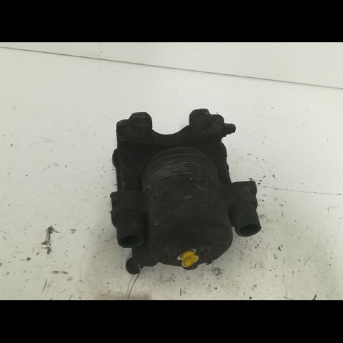 Etrier de frein avant droit occasion VOLKSWAGEN POLO IV Phase 2 05-2005->09-2009 1.4 TDI 80ch 1K0615124D 2