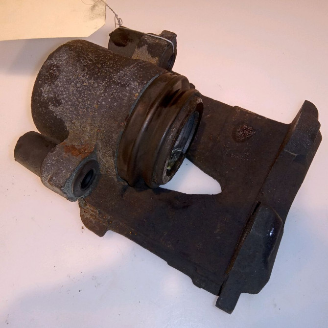 Etrier de frein avant droit occasion AUDI A1 Phase 1 06-2010->03-2015 1.2 TFSI 86ch 1K0615124D 3