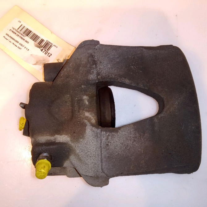 Etrier de frein avant droit occasion VOLKSWAGEN GOLF V Phase 1 11-2003->10-2008 1.9 TDI 105ch 1K0615124D 1