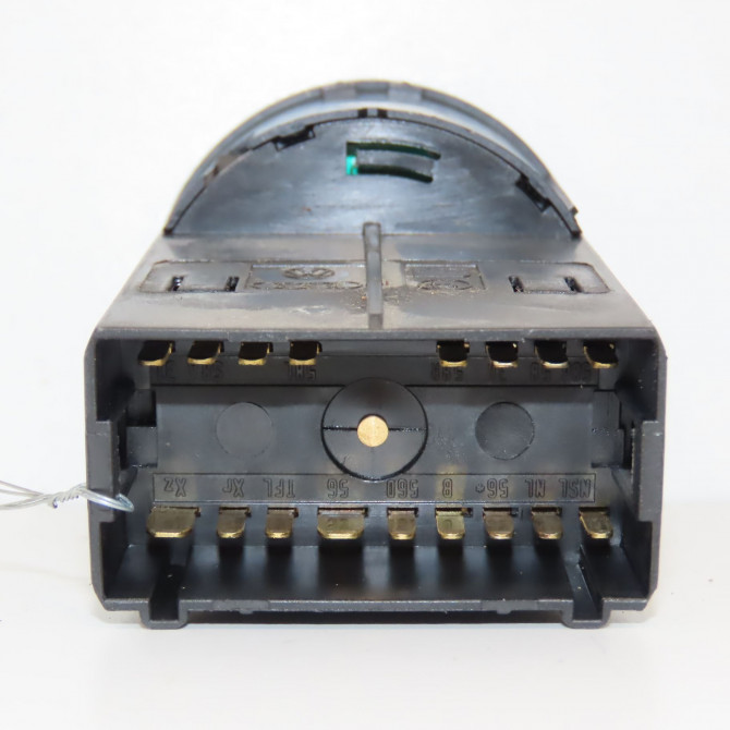 Interrupteur commande de phares occasion SKODA OCTAVIA I Phase 1 04-1995->04-1999 1.9 TDI 90ch 3B0941531C01C 2