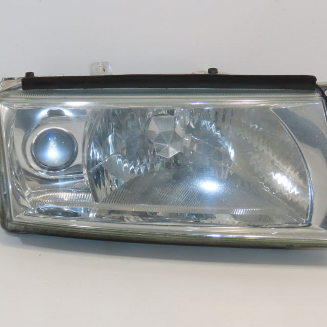 Phare droit occasion SKODA OCTAVIA I Phase 1 04-1995->04-1999 1.9 TDI 90ch 1U1941018P 1