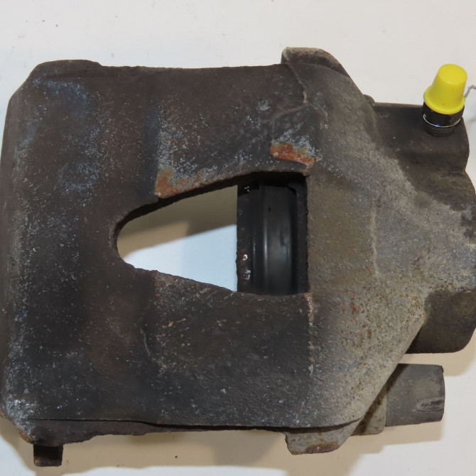 Etrier de frein avant droit occasion SKODA OCTAVIA I Phase 1 04-1995->04-1999 1.9 TDI 90ch 1K0615124D 4