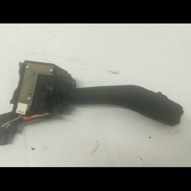 Commande clignotant occasion VOLKSWAGEN TOURAN I Phase 2 11-2006->09-2010 2.0TDi 16v 140ch 1T0941333CREH 2